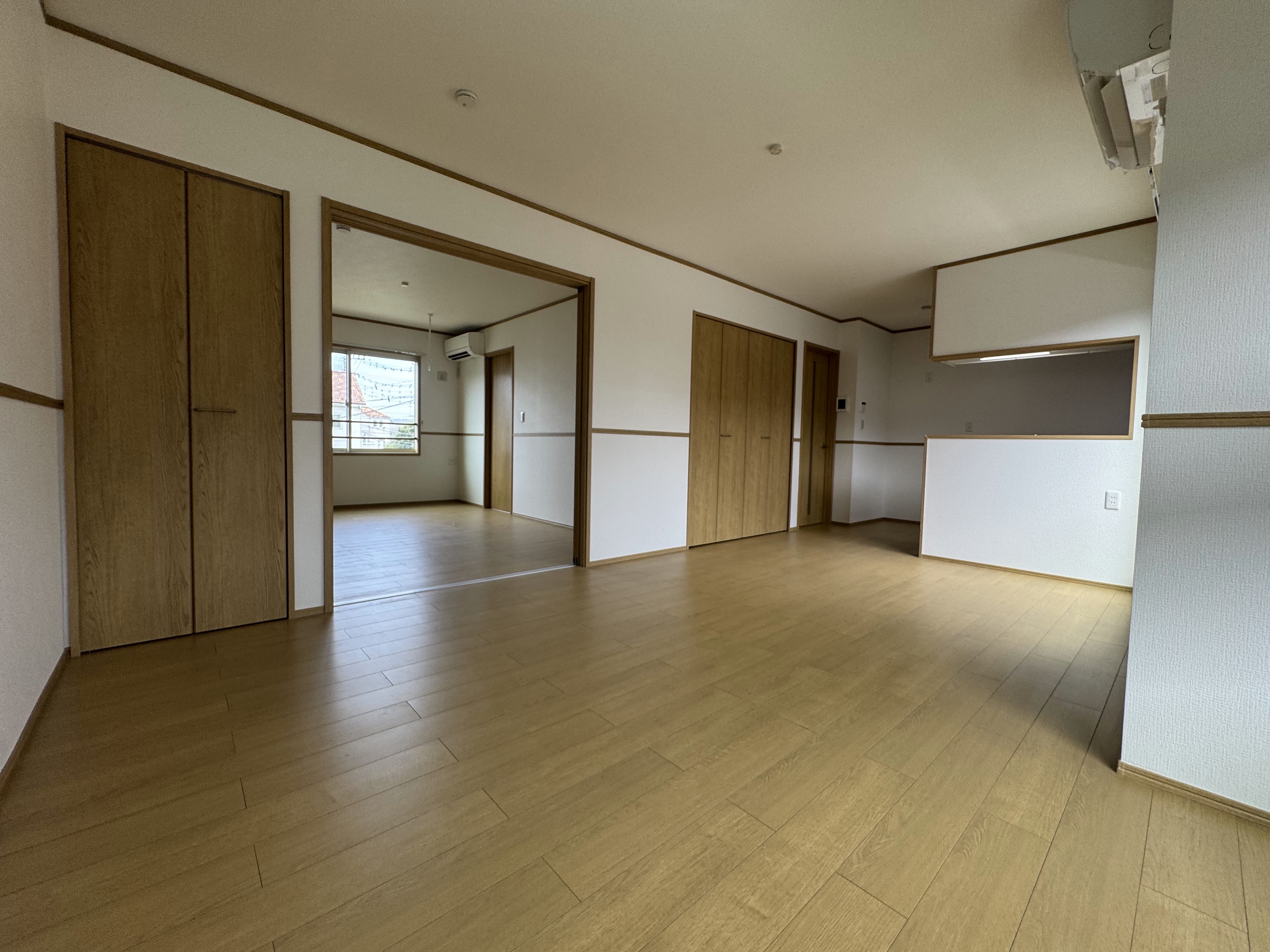 使い勝手の良い寝室と続き間のLDK loading=