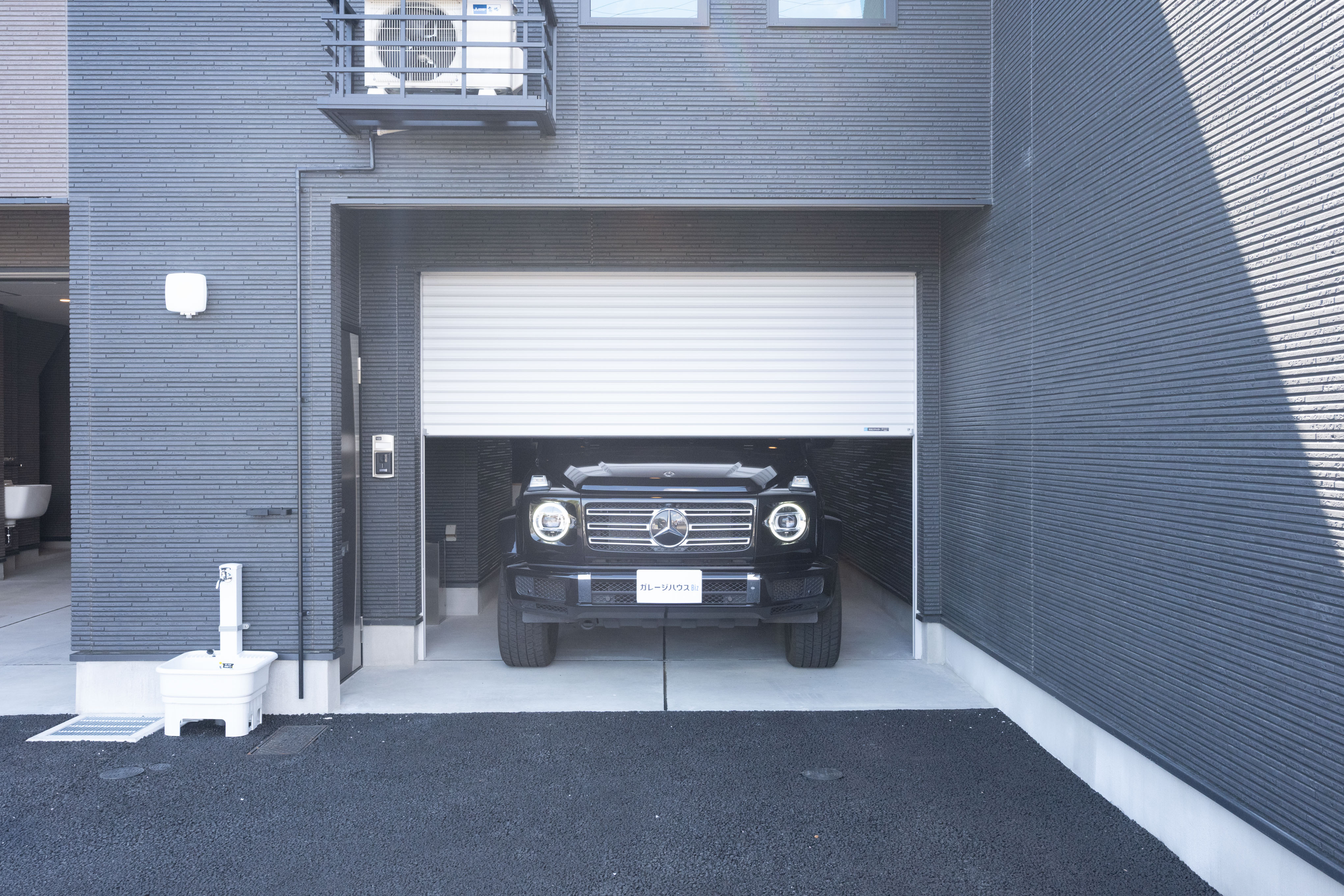 愛車を盗難から守るガレージ loading=