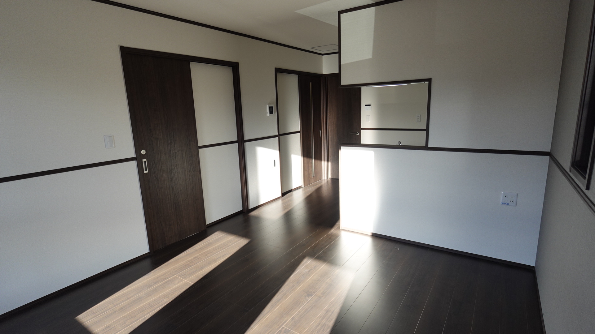 対面キッチンのある使い勝手の良いLDK loading=